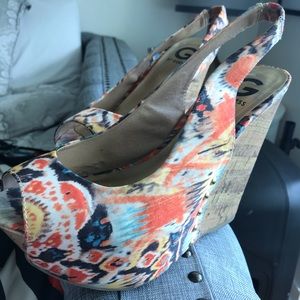 Colorful pattern G by Guess wedges